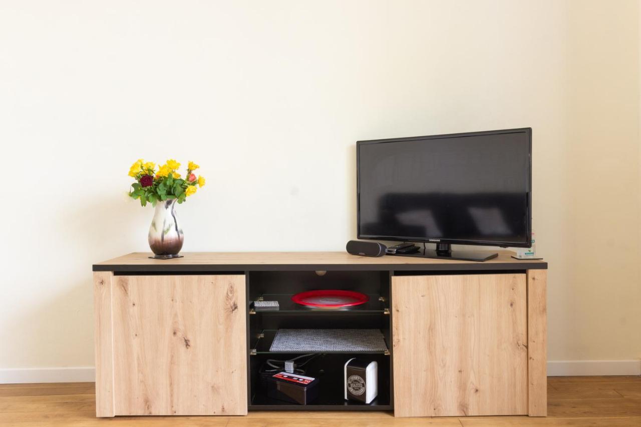 L'Appartement A Cardaillac Rodez Luaran gambar